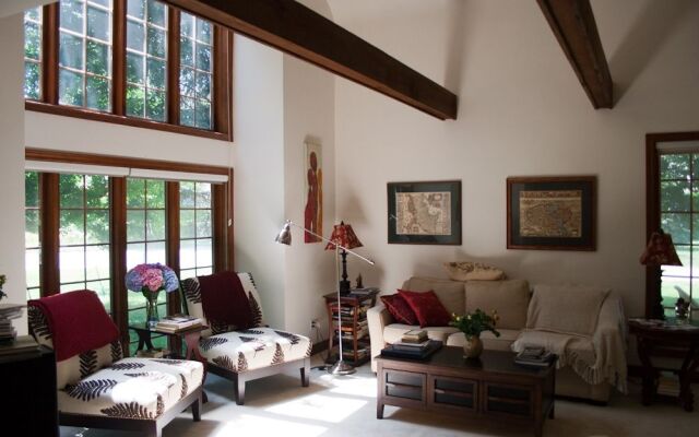 Cedar Gables Bed and Breakfast