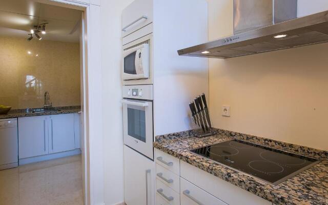 Sotogrande Marina 3 Br Duplex With Large Terrace