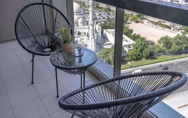 Vogue Blvd Walk near Burj Khalifa/ Dubai Mall