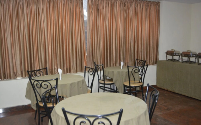 Emerald Suites By Kallate