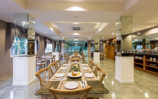 Harmonize Hotel (SHA Plus+)