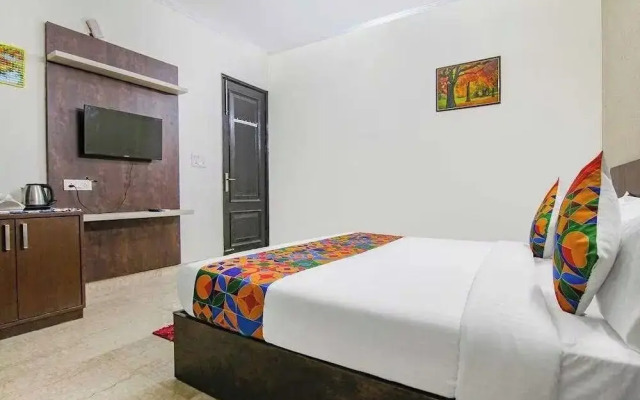 Hotel Viraj