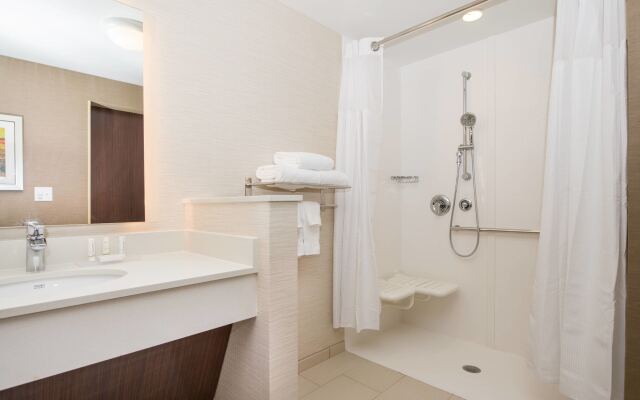 Fairfield by Marriott Inn & Suites Dayton Downtown