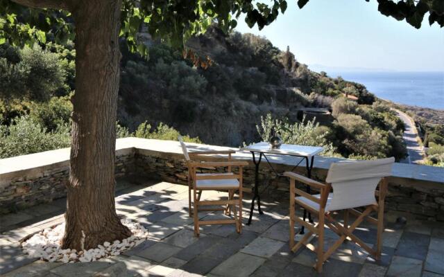 Sea view studio