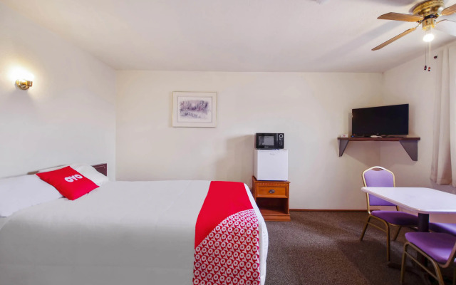 OYO Hotel Cheyenne Wells - US 40