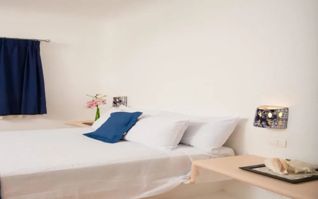 Aqualuna Boutique by Sunrise