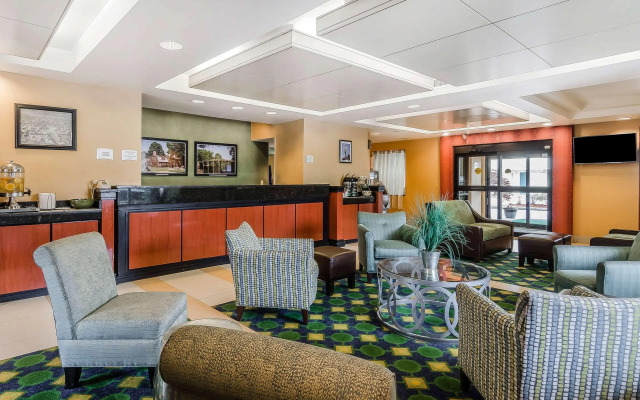 Quality Inn & Suites Lexington