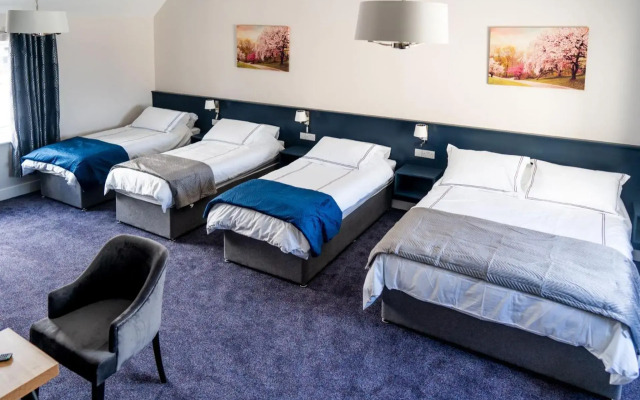 Bridge Inn Studio Apartments