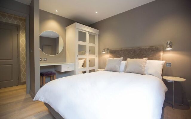 No.8 Waterloo Apartments