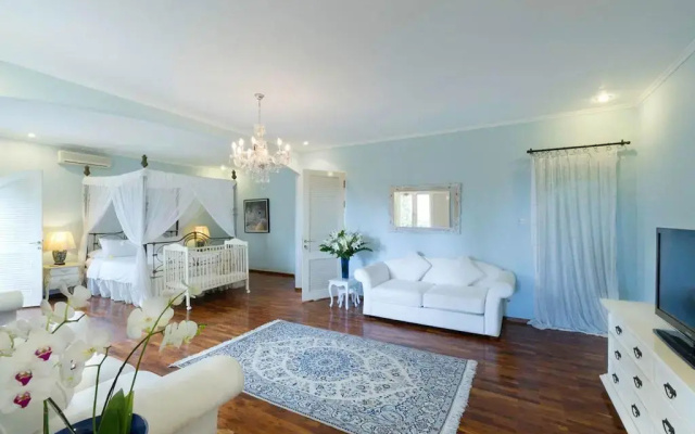 The Shamira Villa – Guest Rooms – Canggu