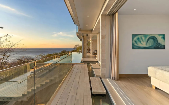 Luxury Villa: Hot Tub: Ocean Views: Fully Staffed