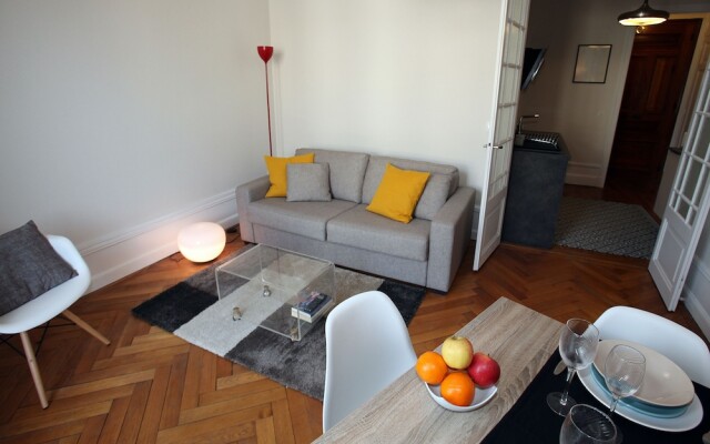Annecy, Terrace and Comfort by the lake