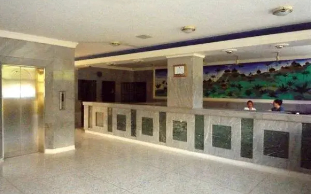 Hotel Axis Inn by Geh Suites
