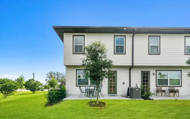 1080 Plantation Lane