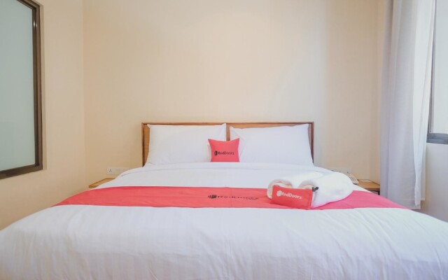 RedDoorz Plus near Soekarno Hatta Airport 2
