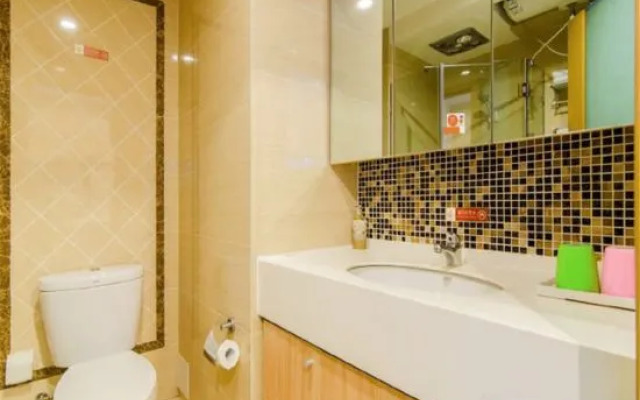 Yisuli Hotel (Dalian Hi-tech Wanda Plaza)