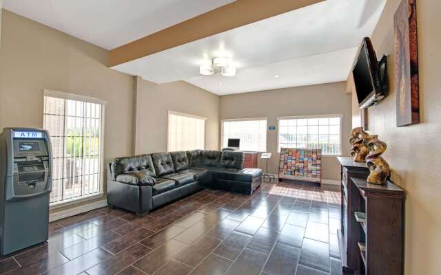 Days Inn by Wyndham San Antonio Near Fiesta Park