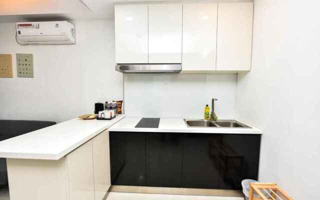 Lovina 6-12 at Harbourbay Residence