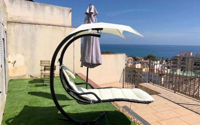 Rooms in Seafront Villa