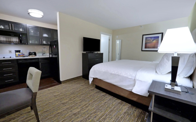 Days Inn and Suites Plano Medical Center Dallas