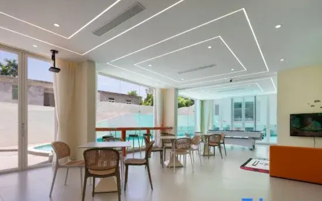 SG hostel/hotel