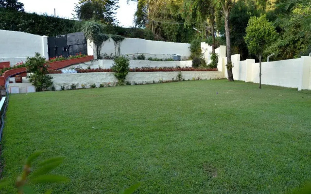 Serenity Manor