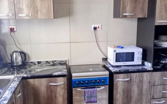 Lovely 2-bedroom Serviced Apartment With a Balcony