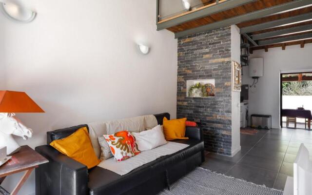 Casa da Fonte / Fountain House