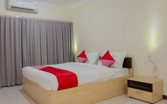 Collection O 6 Grand Palace Kemayoran Near Rs Mitra Keluarga Kemayoran