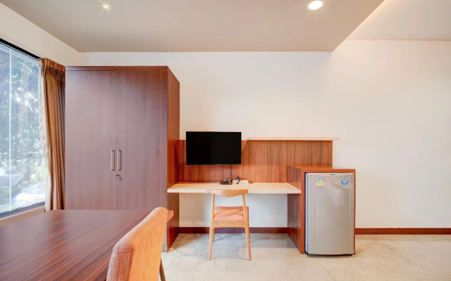 ZEN Rooms Terogong Near Pondok Indah