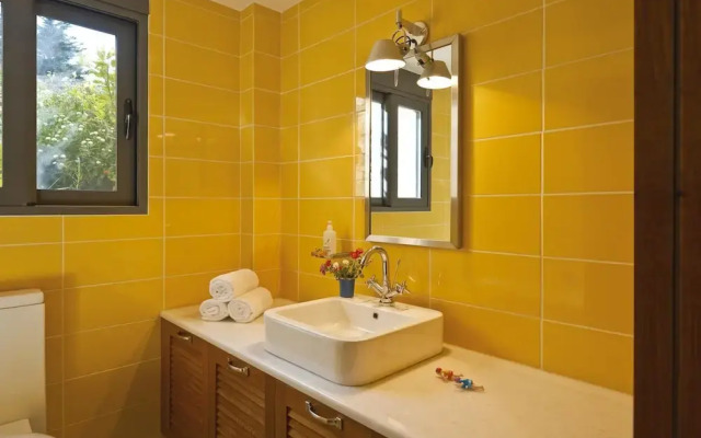 Chloe Seafront Villa