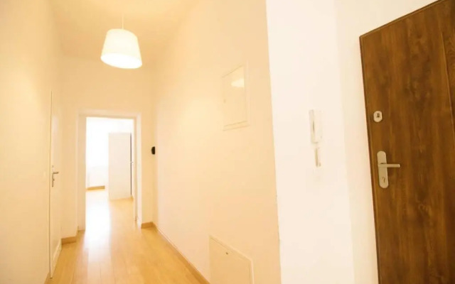 Studio-Apartment between Schoenbrunn & the City Center (26)