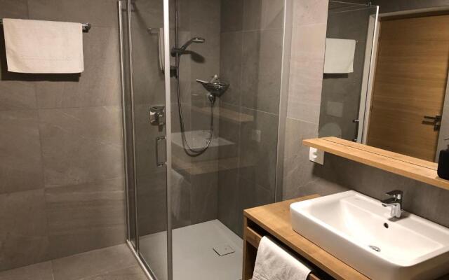 Apartment42