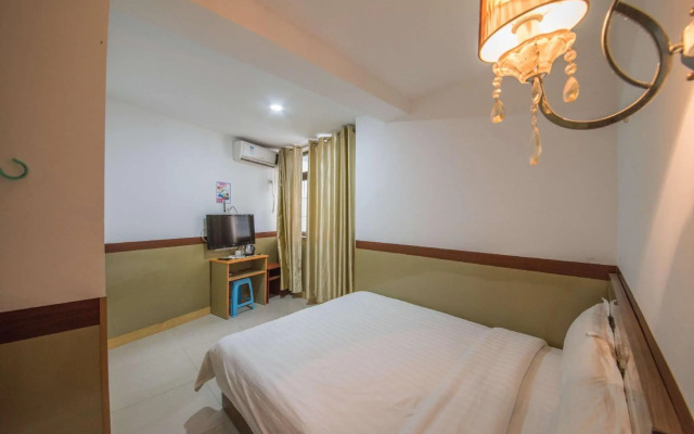 Xiamen Luxun Express Hotel Railway Station