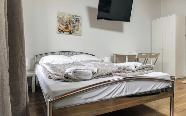 1BR Apt by Danube Millennium Mall