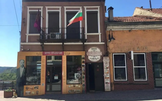 Room-charming Guest Room in Historic Vel