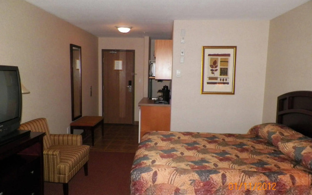 Peavine Inn And Suites High Prairie