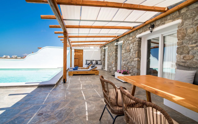 Villa Evi & Suites