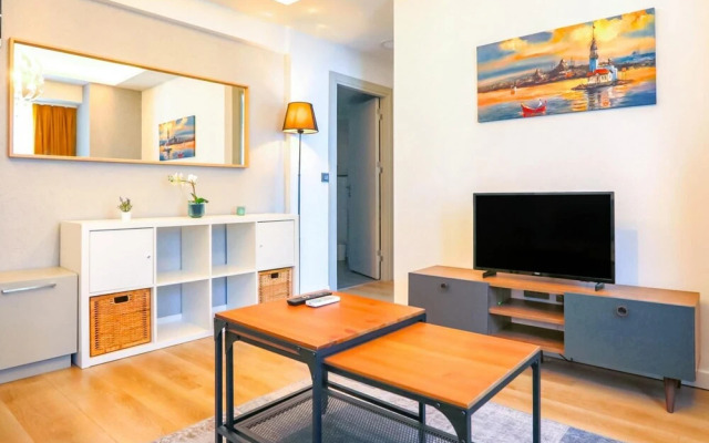 Comfy Flat 500 m to Uskudar Ferry Station