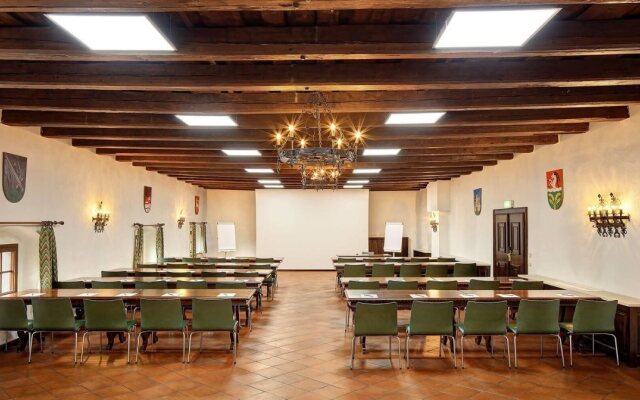 Hotel Schloss Weikersdorf