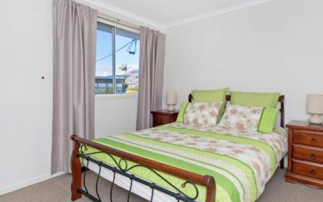 TOPVIEWS - 15Second Av BH