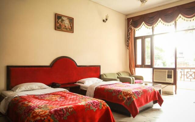 Hotel Neeraj Bhawan