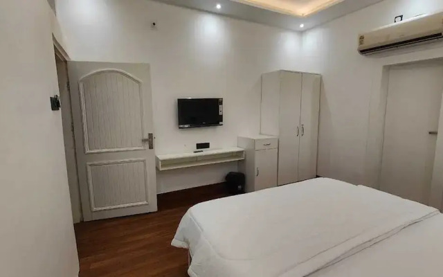 Sunrise Meadows Hotel Praba's