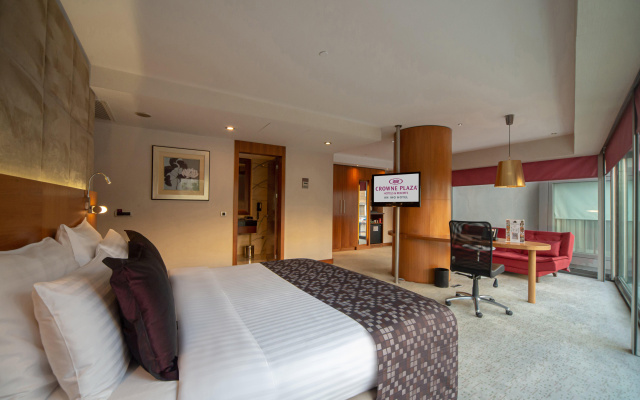 Crowne Plaza Istanbul - Harbiye by IHG