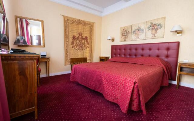 Churchill Hotel Bayeux Centre