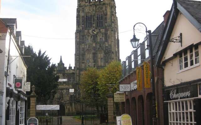 The Glyndwr - Berwyn House Central Wrexham