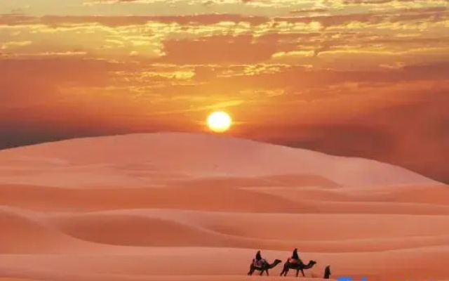 Tengger Desert Seeking Secret Camping Hotel