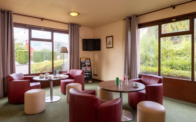 Le 2 by HOTEL AKENA LA FERTE BERNARD