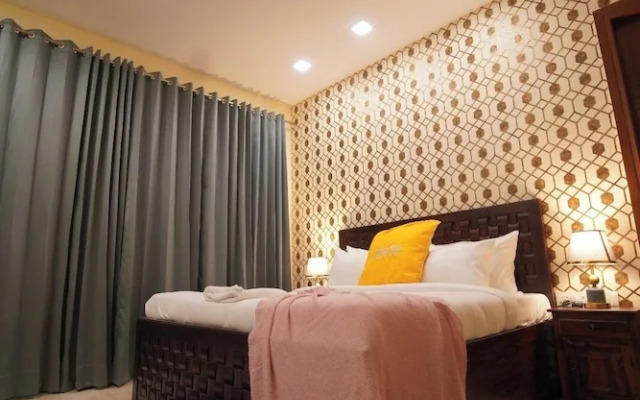 Lime Tree 3BHK Serviced Apartments DLF 5