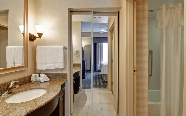 Homewood Suites by Hilton Toronto Oakville